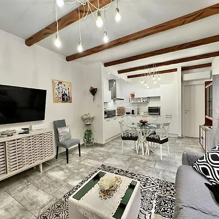 Luxury Centre, Cagliari, Sardegna By Home&experience Hébergement de vacances Cagliari